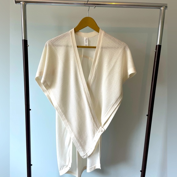 lululemon light sweater in cream - Picture 1 of 4